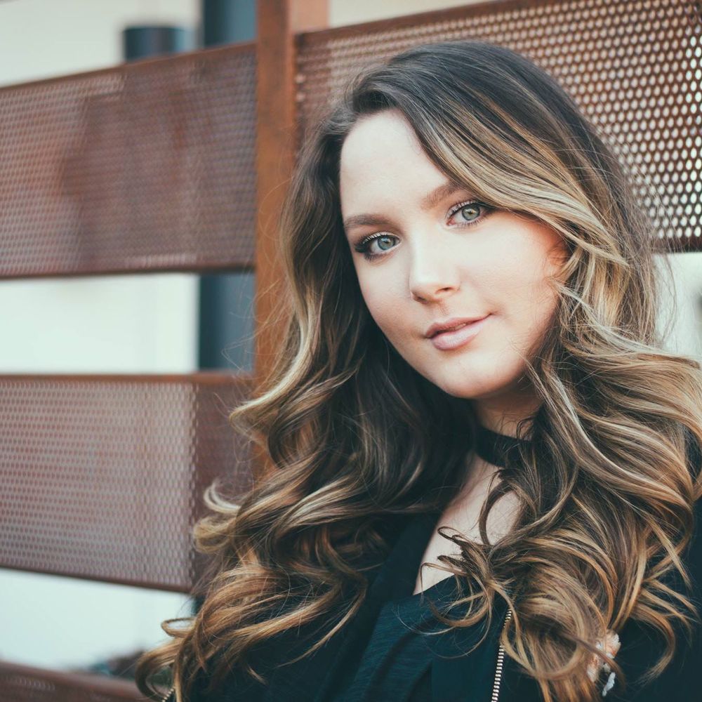 Meet your Posher, Caroline